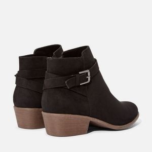 Black booties - wide